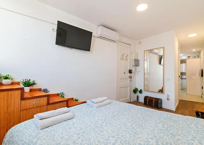 Апартаменты Downtown Penthouse With Views Of