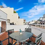 Downtown Penthouse With Views Of Barcelona
