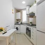 Downtown Penthouse With Views Of Apartmán *
