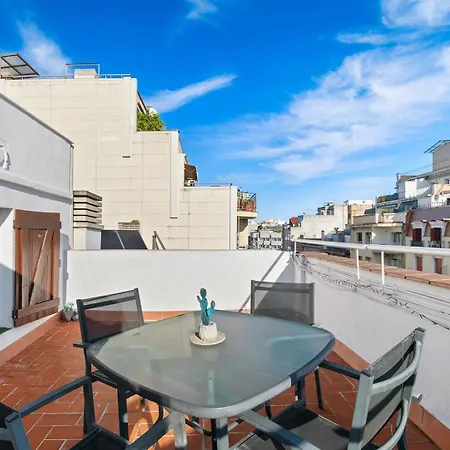 Downtown Penthouse With Views Of Barcelona