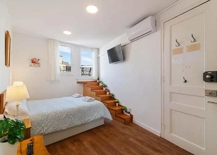 Downtown Penthouse With Views Of شقة