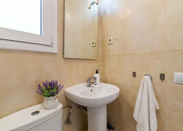 شقة Downtown Penthouse With Views Of